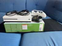 Xbox obe s plus pad i 4 gry „gta 5, ufc 4, fifa 23, fifa 22”