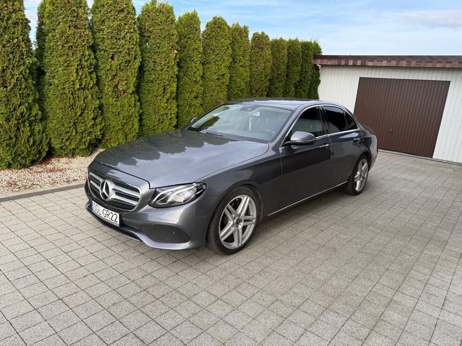 Mercedes-Benz Klasa E W213 E-Klass sedan diesel 194km