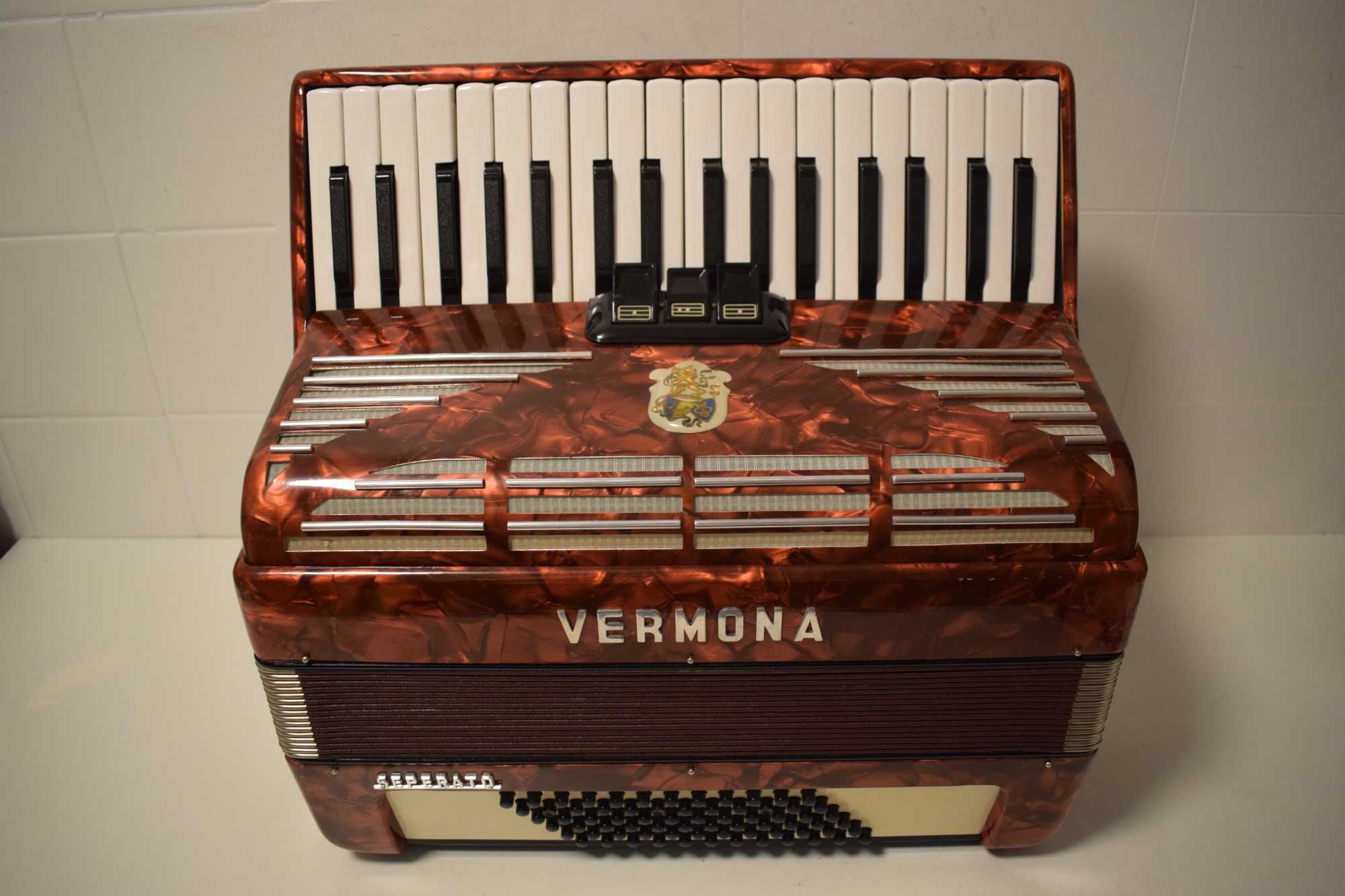 Acordeao Hohner Vormona  2 Voz. N 284