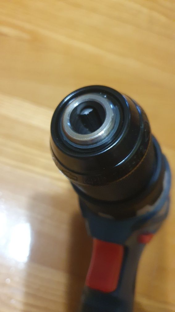 Bosch wiertarko-wkrętarka GSR 18V-90C. 2x aku, ładowarka. Nie używana.