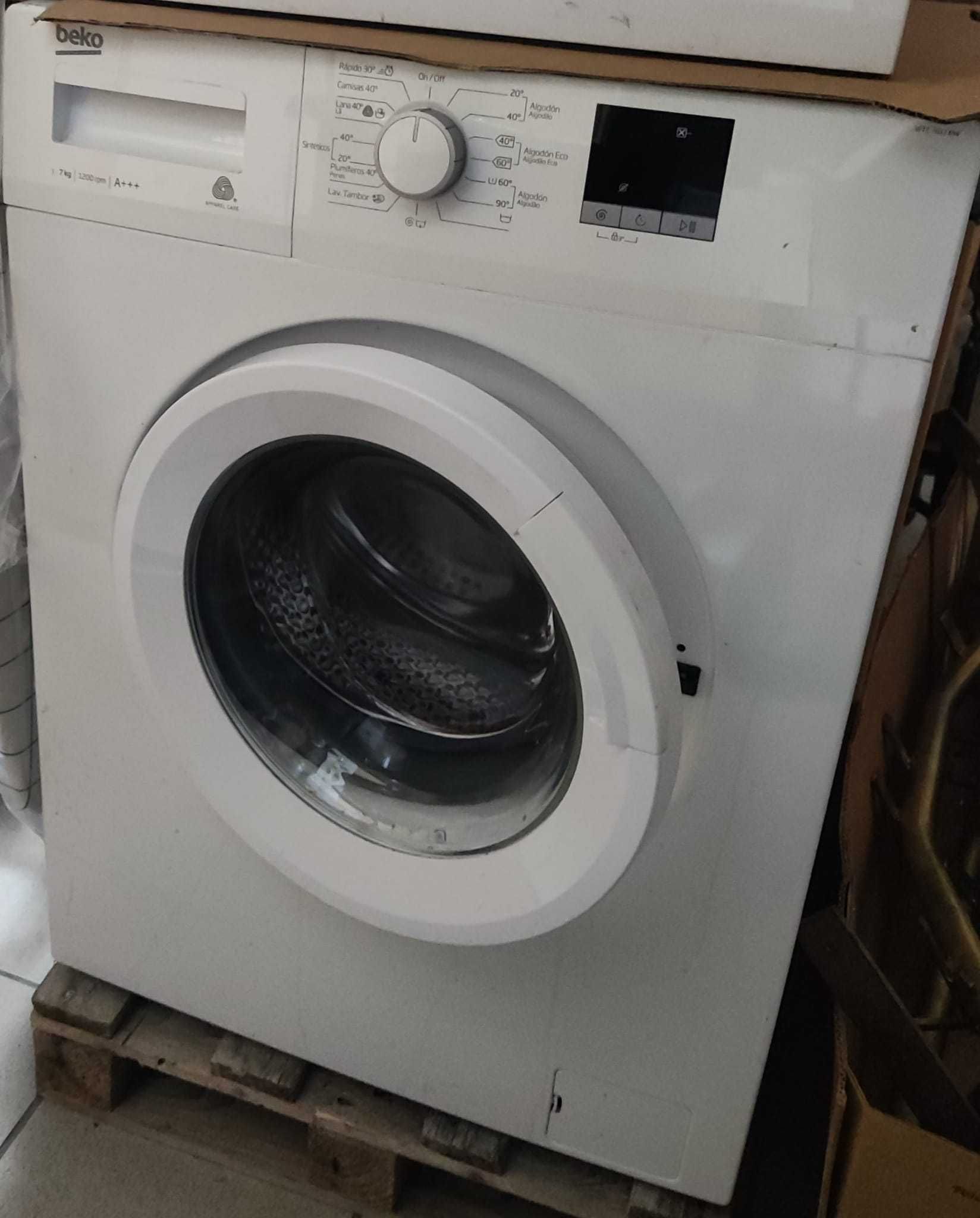 Máquina de lavar roupa Beko