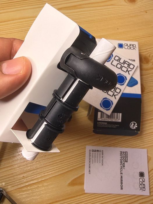 Suporte para espelho retrovisor de motos Quad Lock