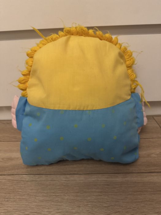 Duża poduszka lalka dziewczynka przytulanka wysokość 38cm.