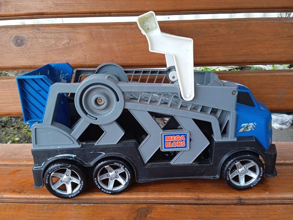 Автовоз Mega Bloks