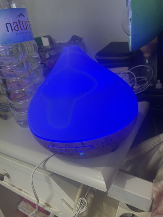 Aroma diffuser .