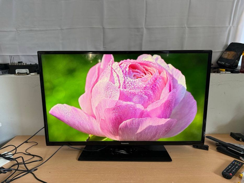 Телевізор Panasonic / 39” / Full HD