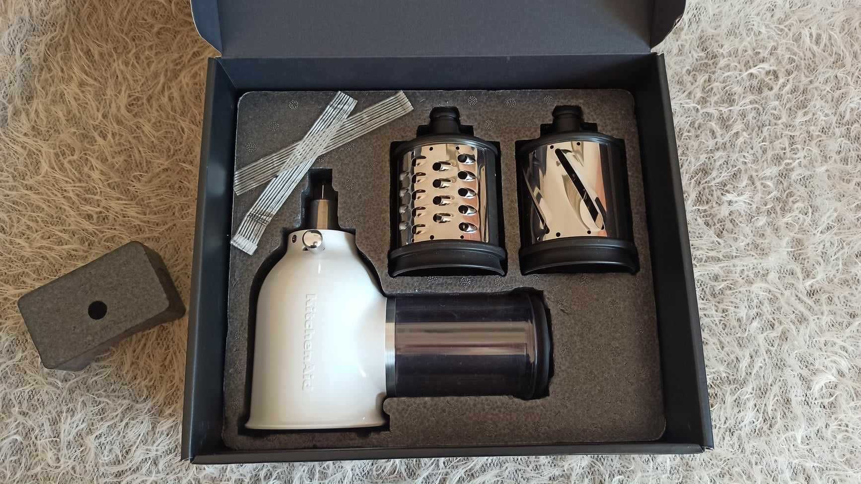 Kitchenaid Maszynka do tarcia 5KSMVSA + dwie tarki w komplecie