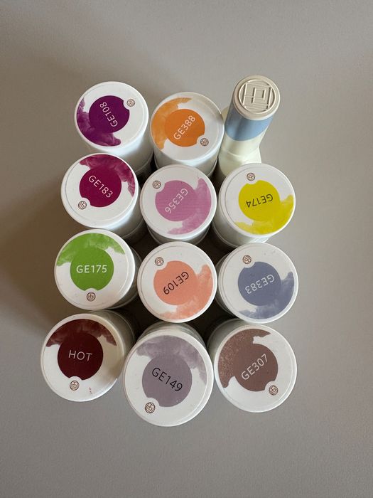 Zestaw lakierów hybrydowych firmy pb Nails 12 sztuk - cały zestaw nr 1