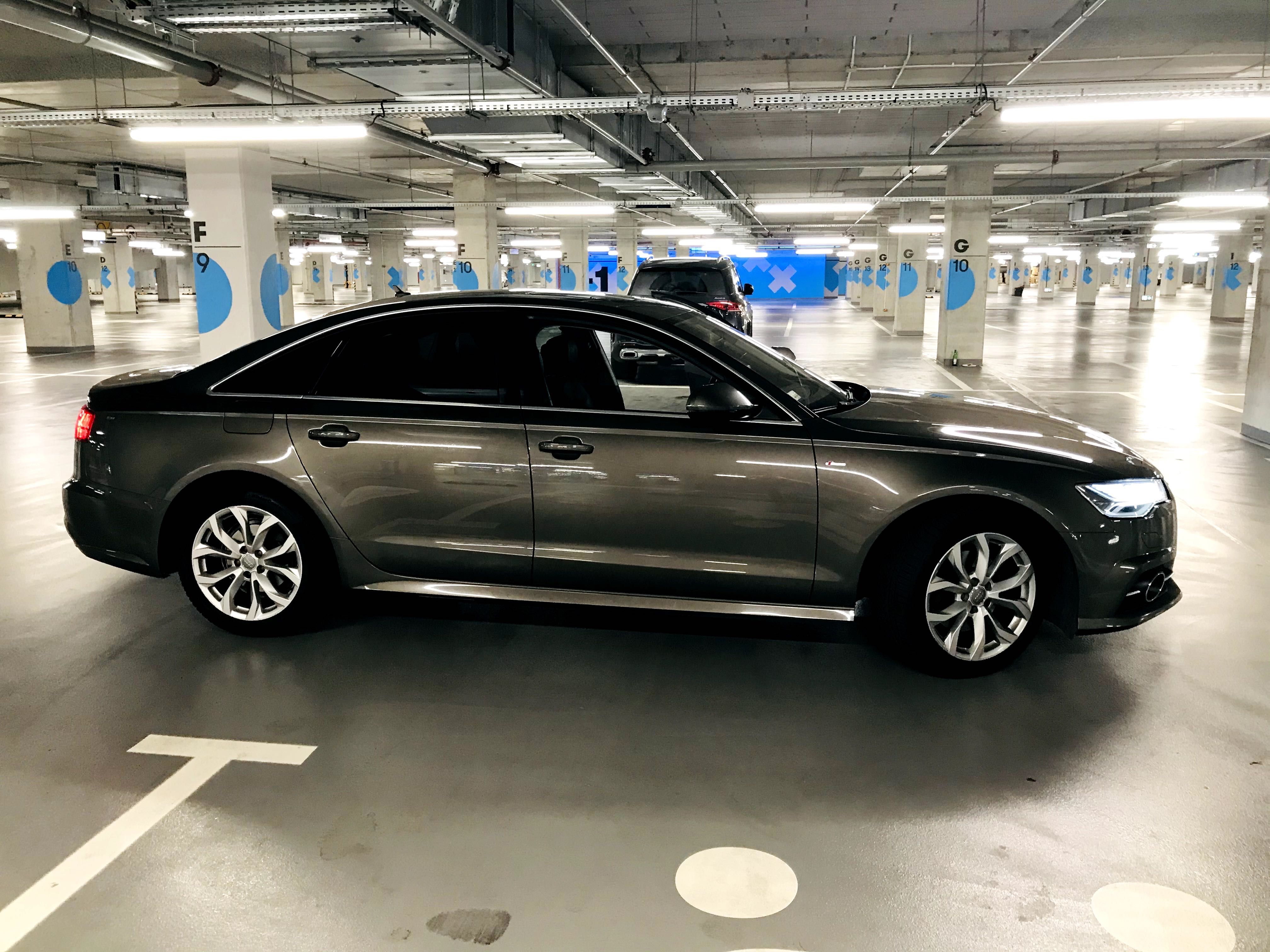 SPRZEDAM / AUDI A6 C7 / 2.0 TDI 190KM / S-line / Matrix