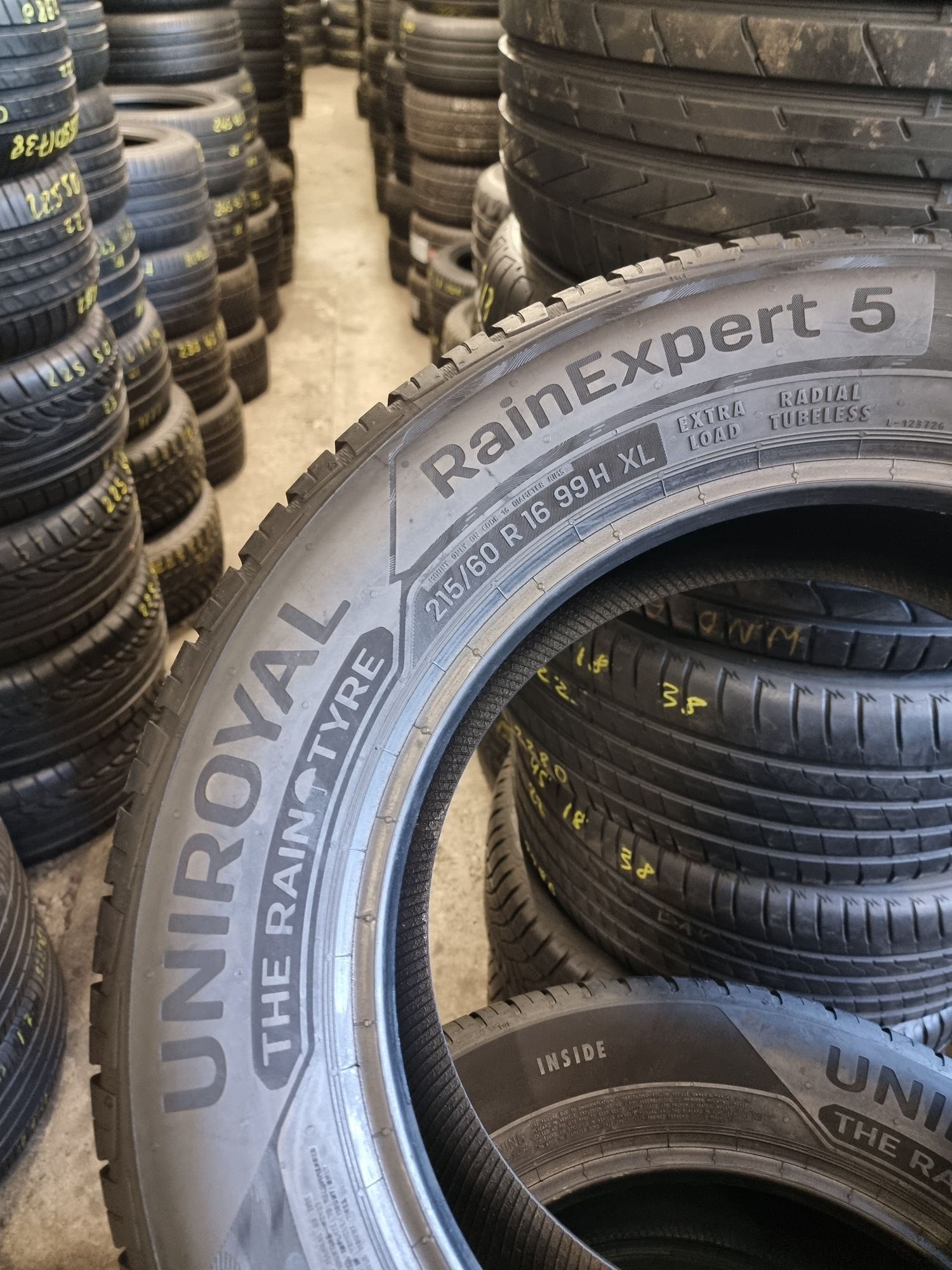Шини літні 215х60хR16 Uniroyal RainExpert5  4 ШТ 95+% Протектор 2022р