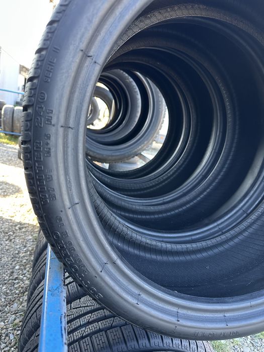 Шини 235/35/19 R19 Pirelli 4шт