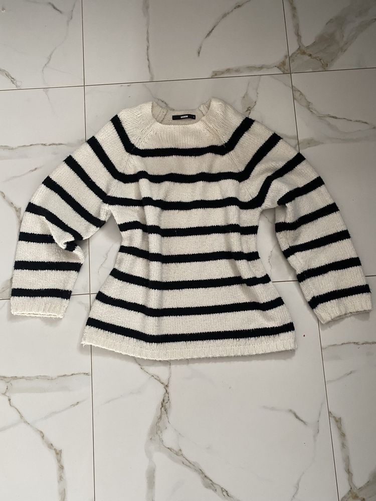 Gruby damski sweter w paski oversize S