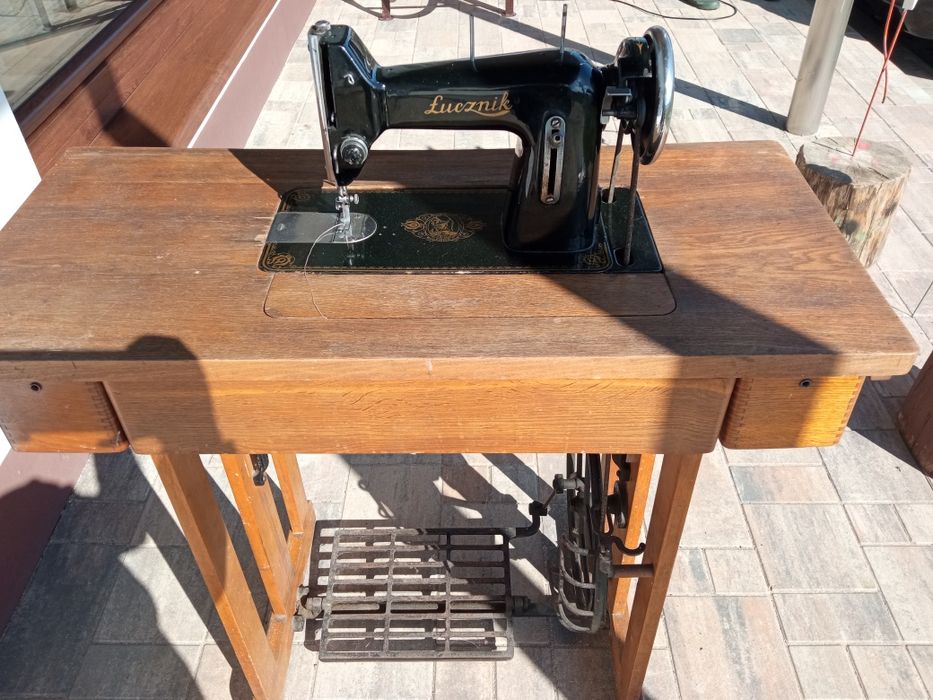 Sprzedam maszynę do szycia
