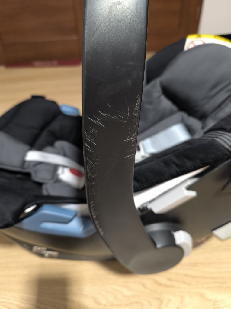 Fotelik samochodowy dla dziecka Cybex Aton 4 0-13kg po jednym dziecku