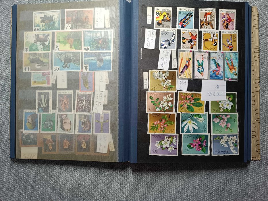 Znaczki pocztowe polskie z lat 1964 do 1988 wraz z klaserami