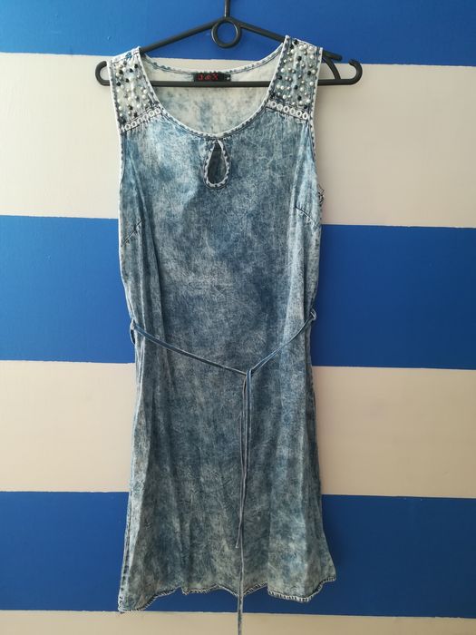 Letnia sukienka na ramiączkach