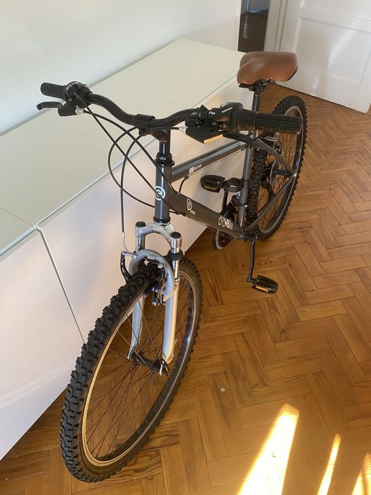 Bicicleta nova,usada poucas vezes