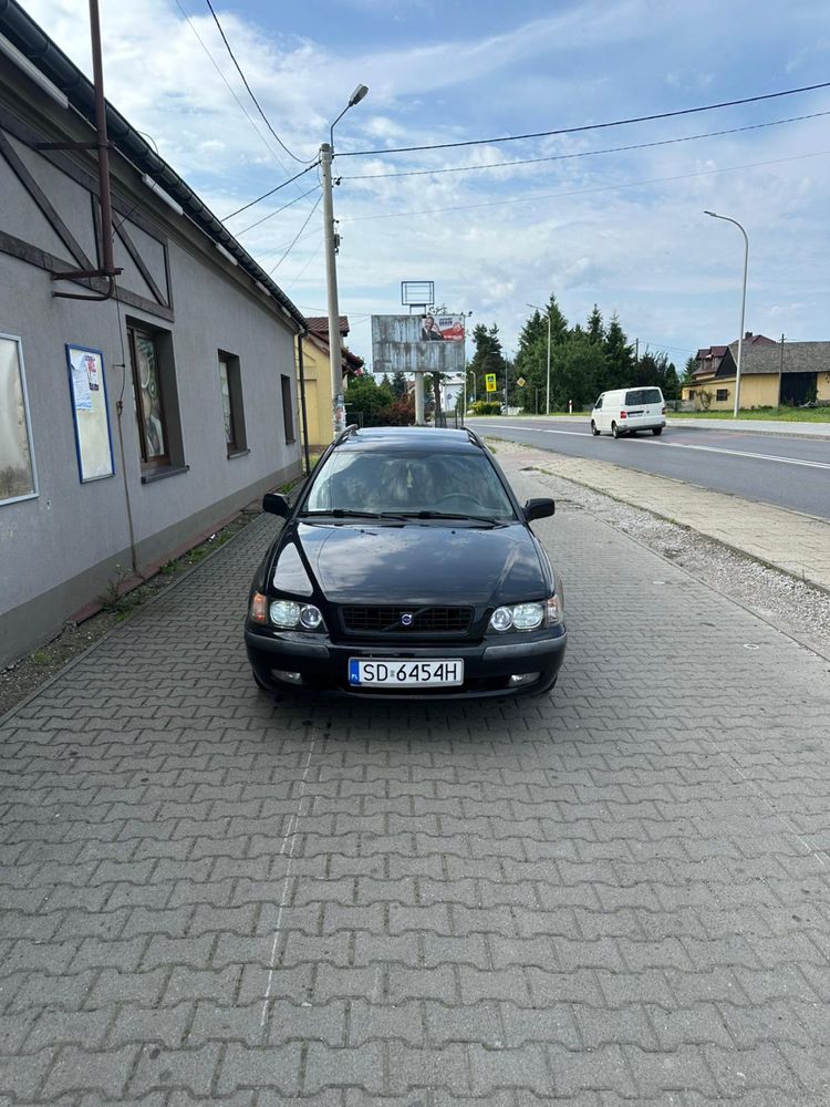 Volvo V40 1.8 16v 122KM hak klima skóra