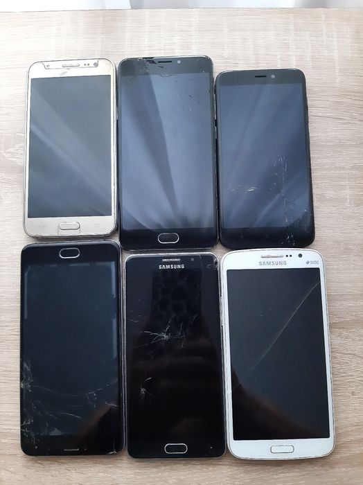 Лот телефонів під ремонт