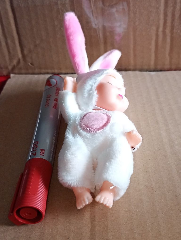 Króliczek pluszak lala