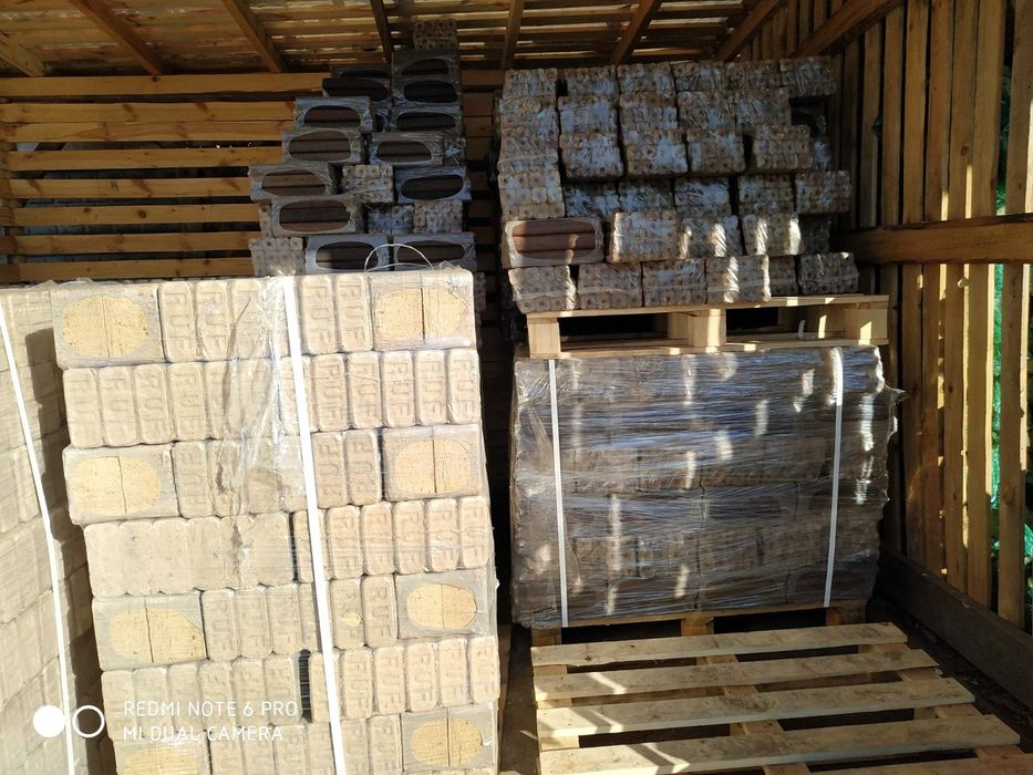 Брикети паливні Купить Руф Піні-кей Пелета Бориспіль Київ Дрова дубові