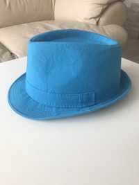 Летняя бирюзовая шляпа