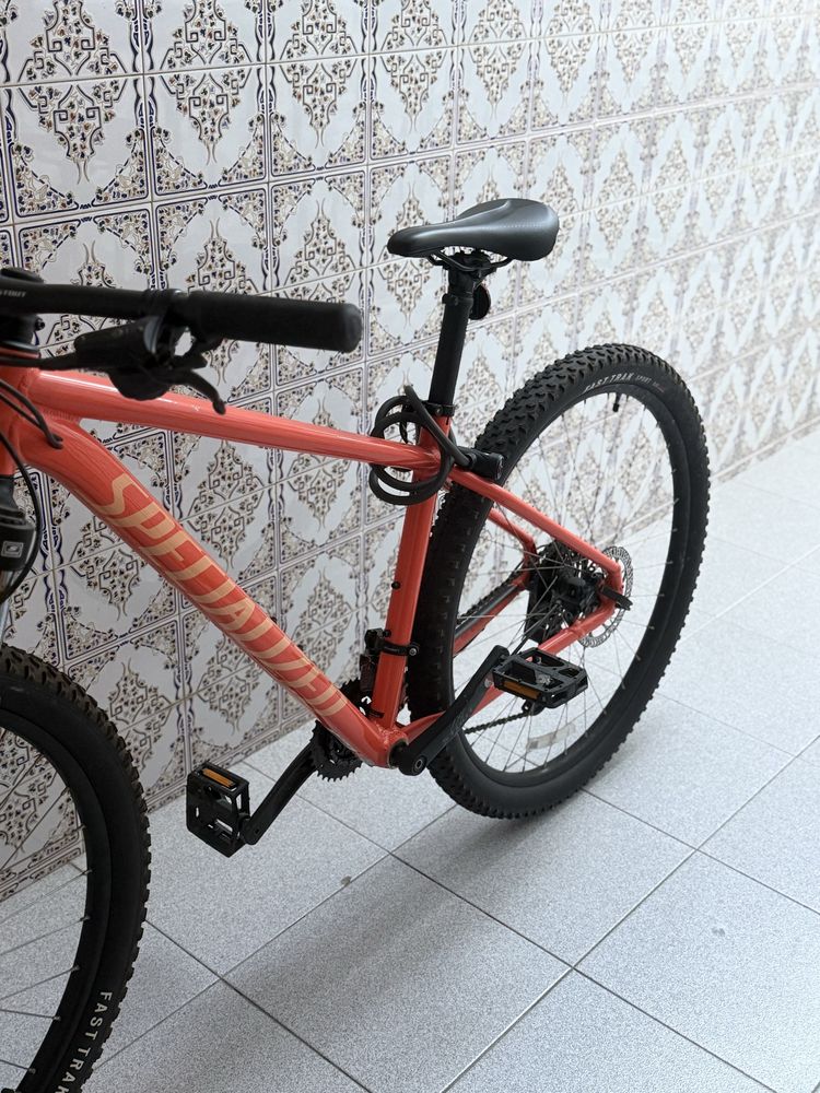 Bicicleta semi nova