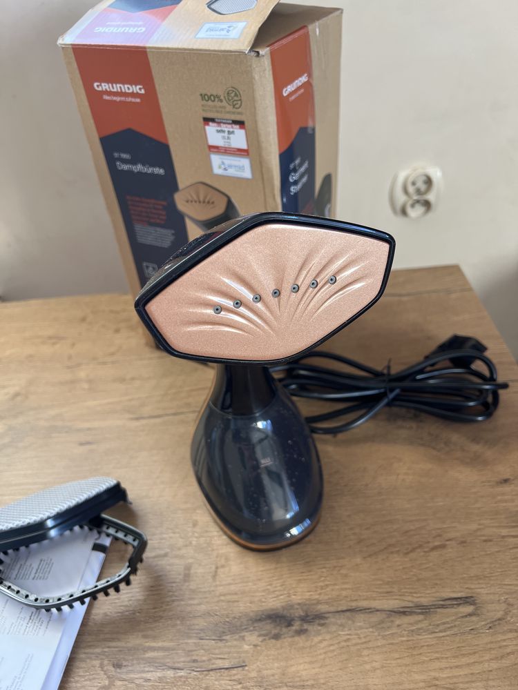 Nowy Streamer żelazko parowe firmy Grunding  ST 7950
