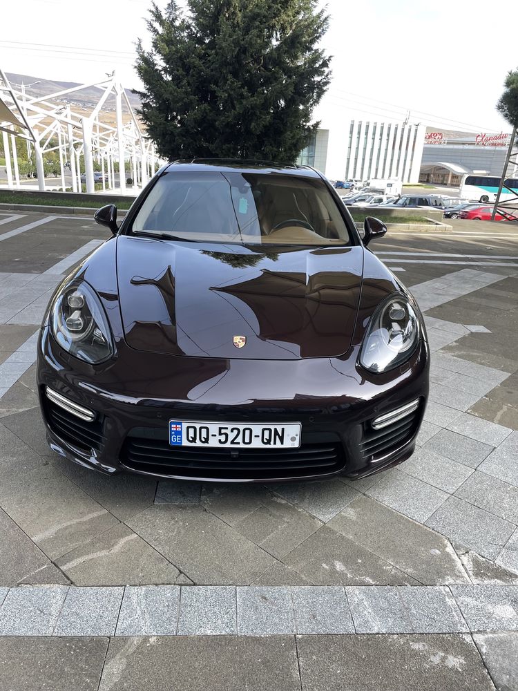 Porsche panamera GTS