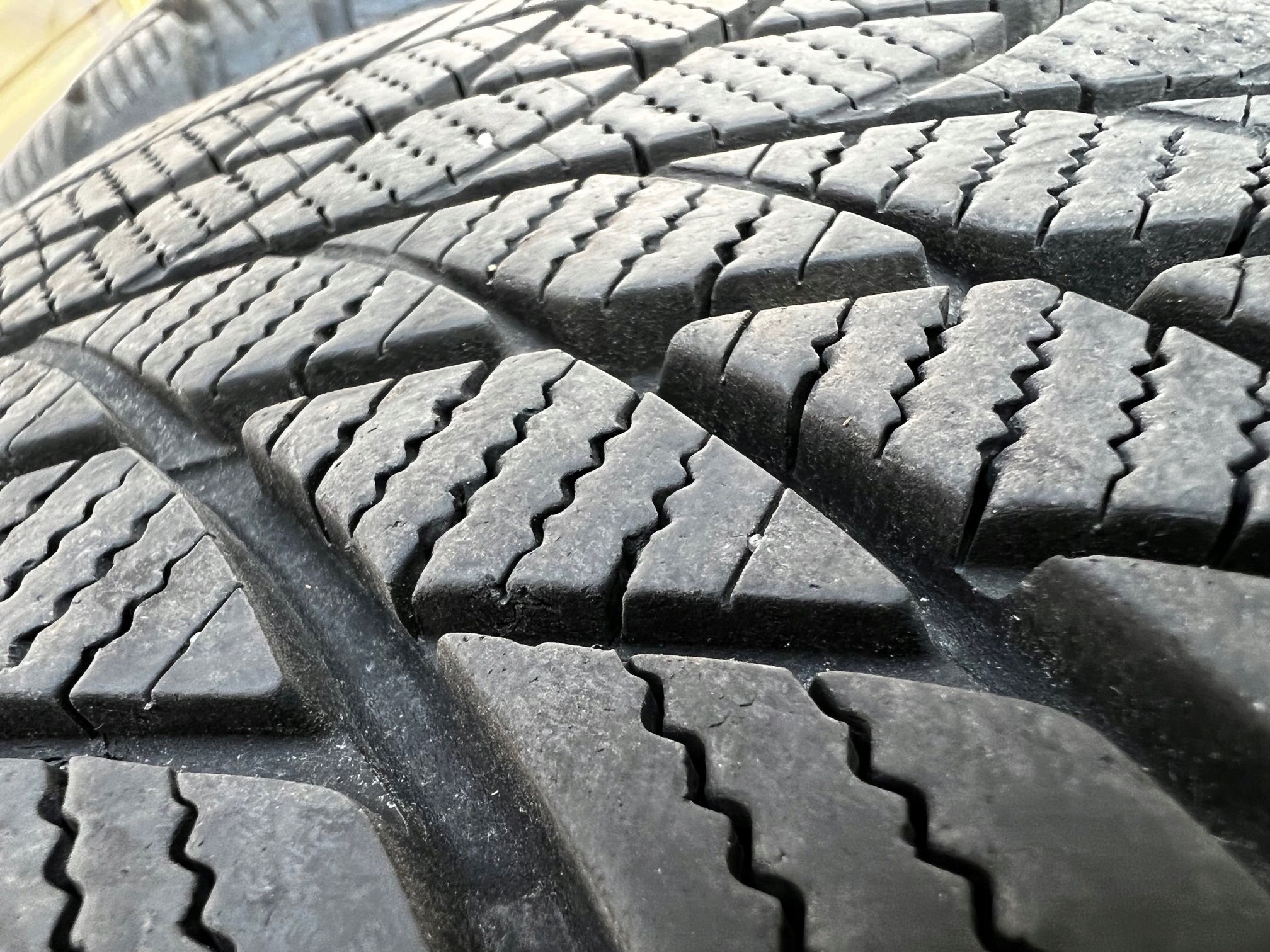 Opony Bridgestone Drive Guard Winter - 225/50/17