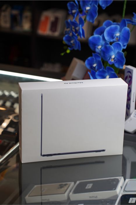 MacBook Air 13” M4 16/256 Midnight *Магазин inStyle*