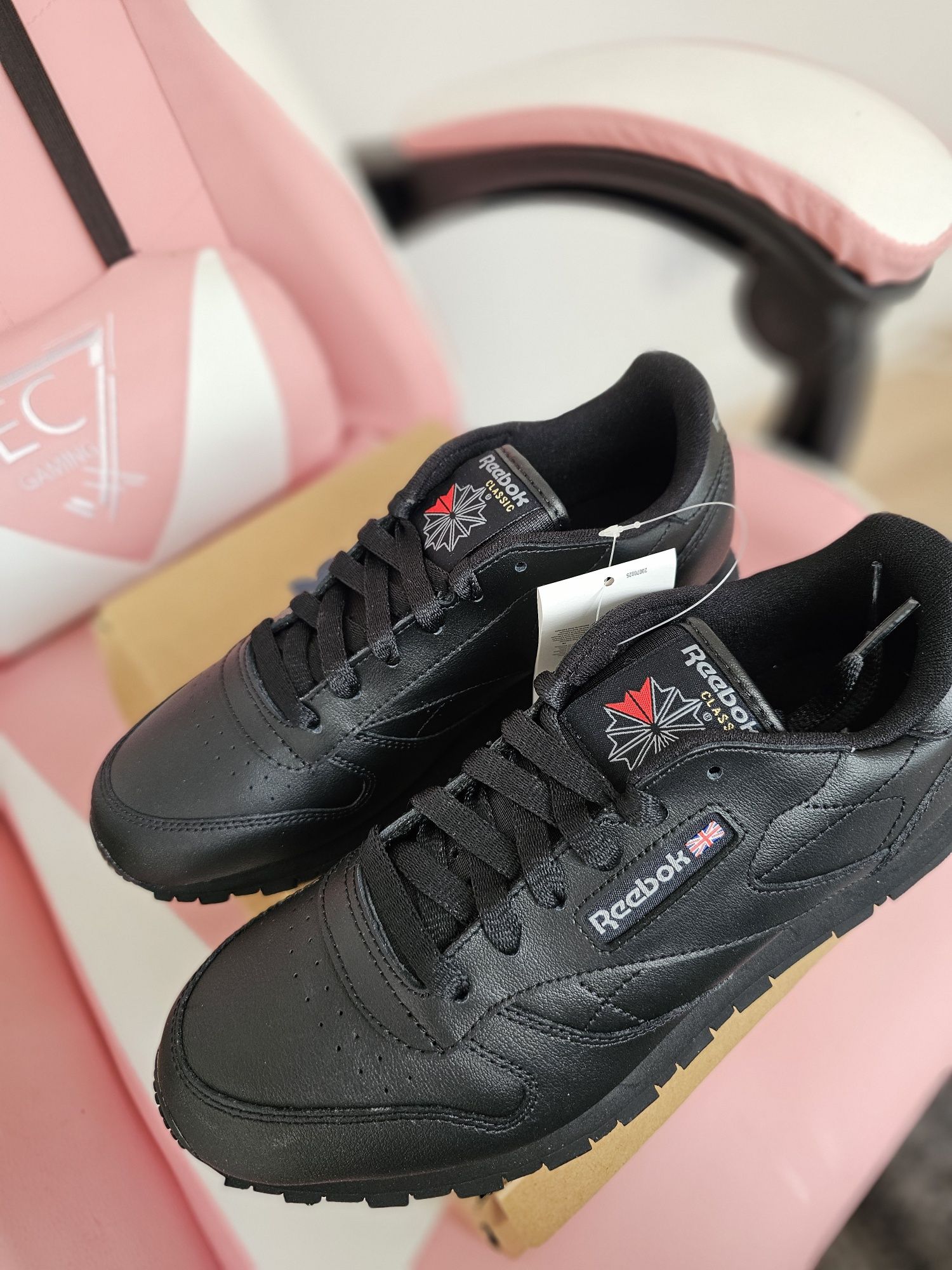 Buty nowe Reebok classic leather junior running rozm eu37 wkładka 24