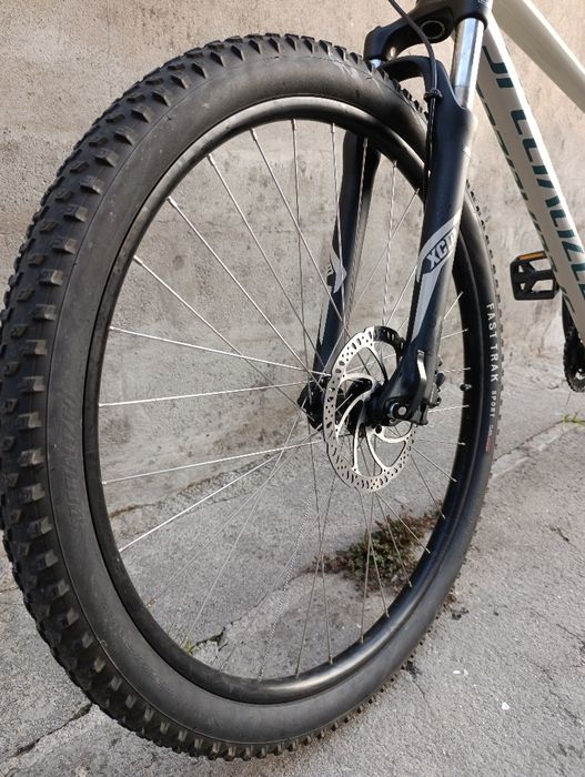 Bicicleta especialized rockhopper sport
