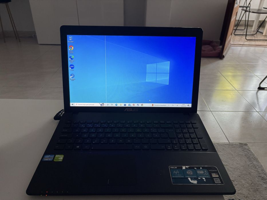 Computador portatil Asus