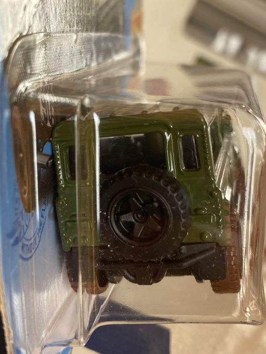 Miniatura Hotwheels Land Rover Defender 90
