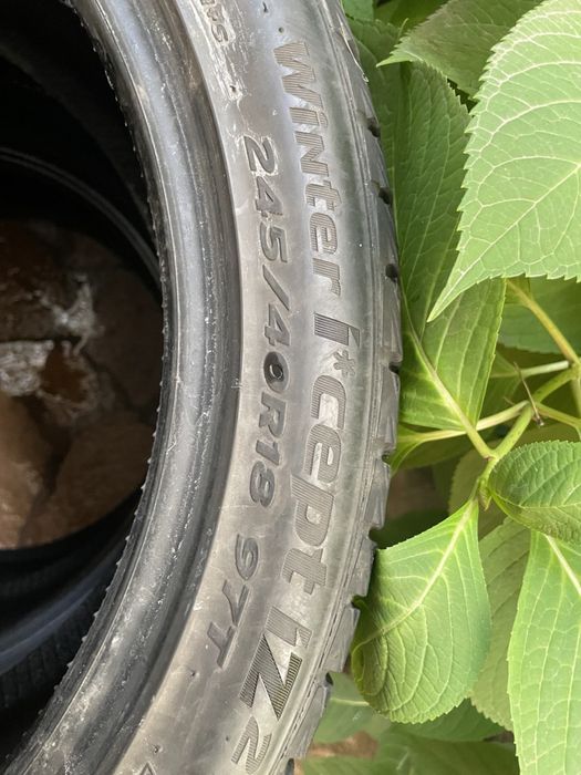 Зимові шини Hankook 245/40R18