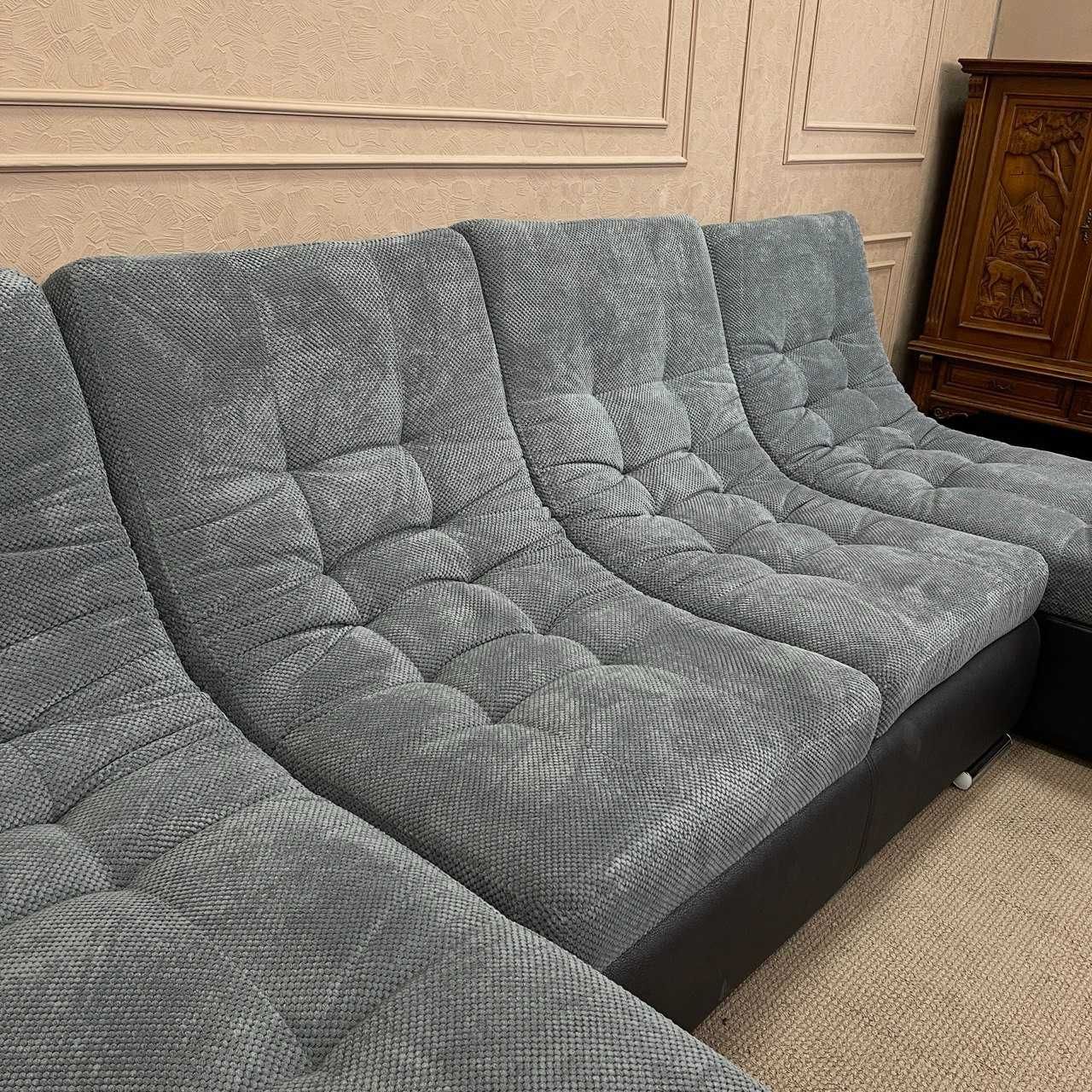 Розкладний диван з нішею п-подібної форми купити