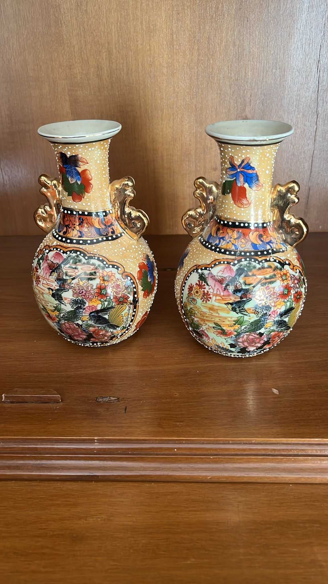 Depois vasos decorativos