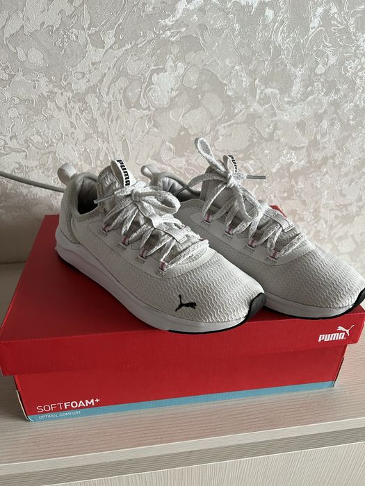 Кросівки жіночі Puma