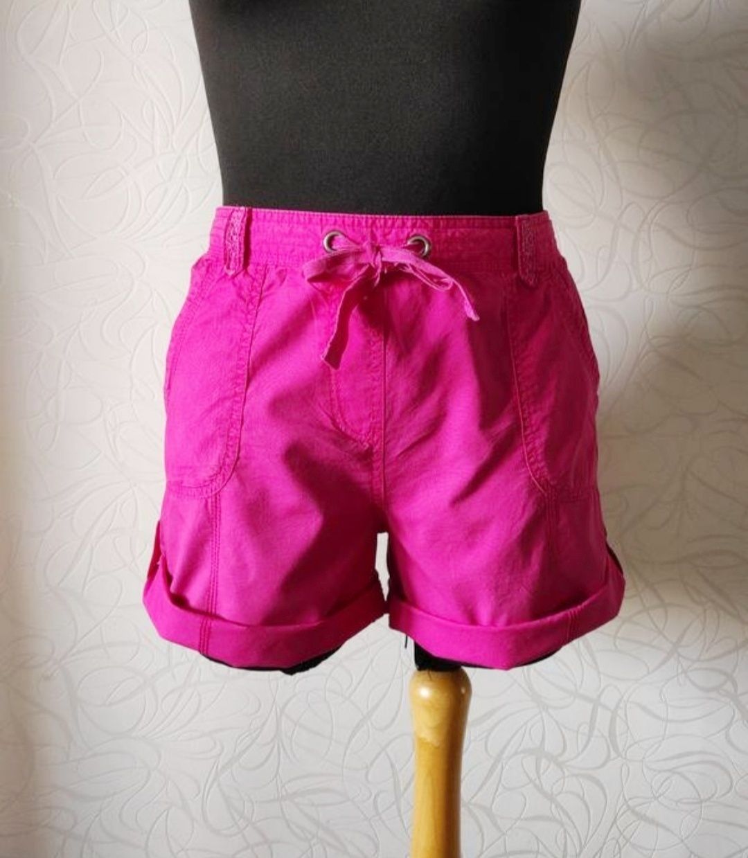 Яркие розовые шорты на резинке George, размер 12