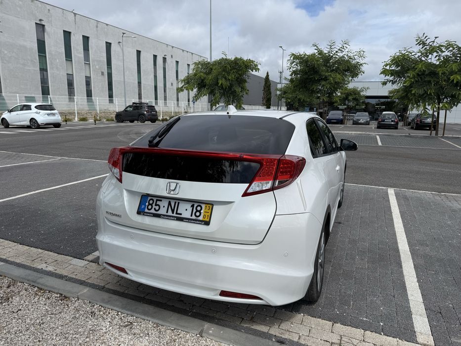 Honda Civic 1,6 diesel com 86.000 km reais.Nao aceito troca.