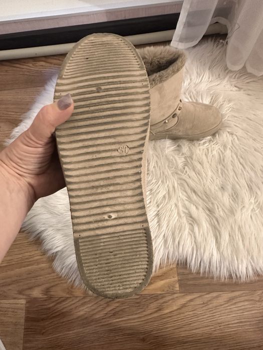 Чобітки, угі, черевики, сапоги, зимове жіноче взуття