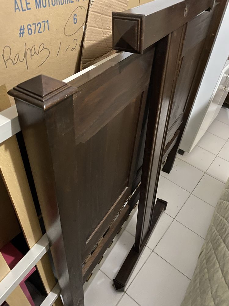 Colchão cama e cabeceira