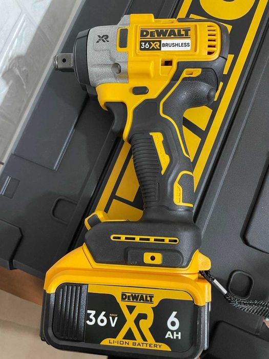 Професійний акумуляторний гайковерт DeWalt DCF922 безщітковий +подарок