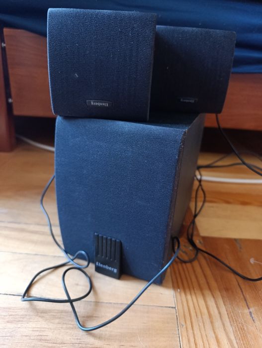 Провідна колонка Elenberg