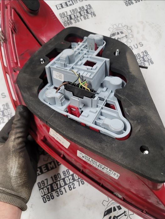 Задня фара фонарь стоп w204 MB C-class