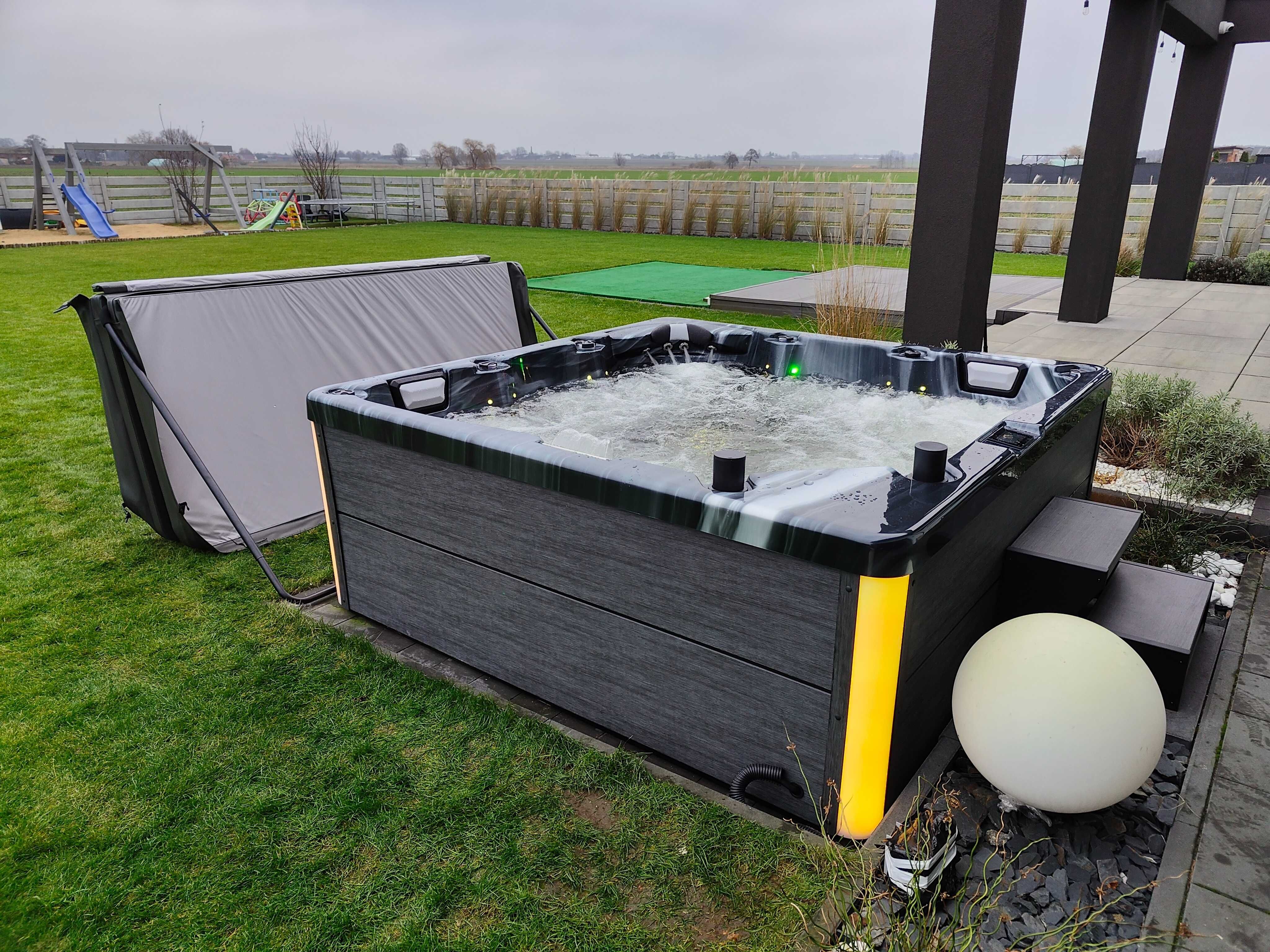 Jacuzzi ogrodowe , wanna spa . Hot Spring , Sundance , Balboa , Gecko.