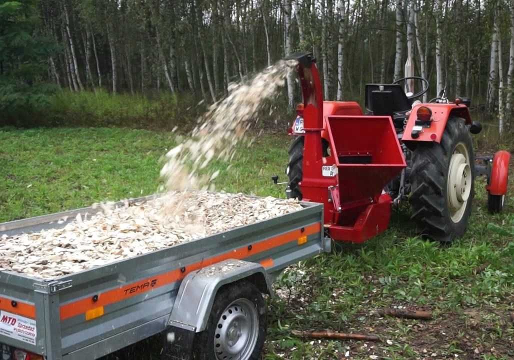 Щепорез подрібнювач измельчитель веток, древесины Польша, дробилка