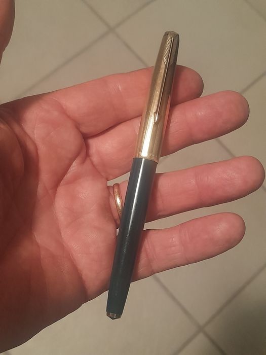 Caneta tinteiro Parker 61 verde e ouro