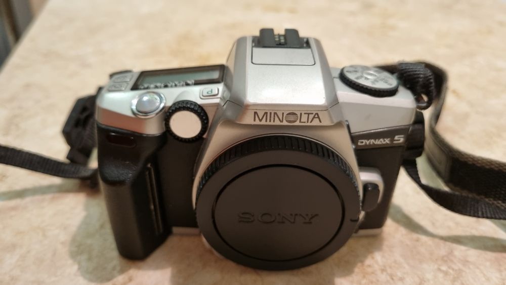 Продам фотоапаратMinolta DYNAX 5